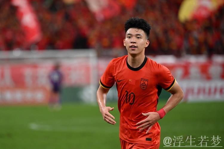 中超-王钰栋助攻乌龙+打入首球 布彭扎梅开二度 浙江4-0大胜三镇 中超-王钰栋助攻乌龙+打入首球 布彭扎梅开二度 浙江4-0大胜三镇