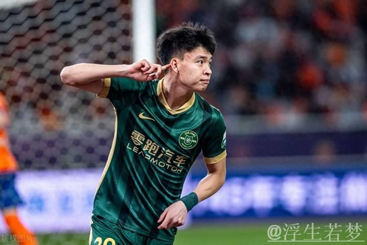 中超-王钰栋助攻乌龙+打入首球 布彭扎梅开二度 浙江4-0大胜三镇 中超-王钰栋助攻乌龙+打入首球 布彭扎梅开二度 浙江4-0大胜三镇