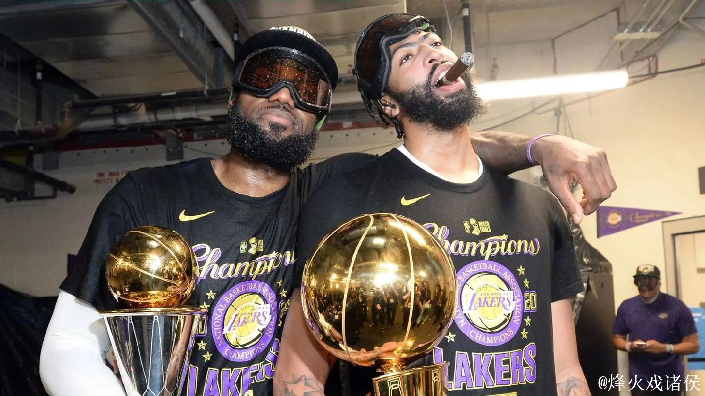 浓眉伤退詹姆斯三双 湖人大胜猛龙主场5连胜