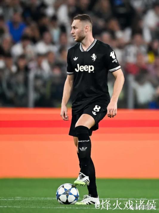 欧冠-弗拉霍维奇2射1传凯利绝平 尤文主场4-4多特