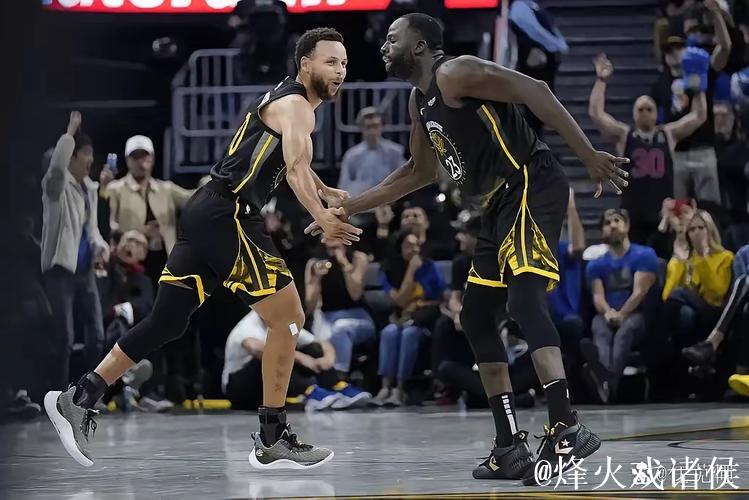 官方宣布：鹈鹕与阿尔瓦拉多提前续约，2年合同价值900万